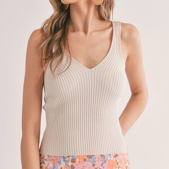 Sadie And Sage NWT Maddie Ribbed Knit Tank - Picture 2 of 10